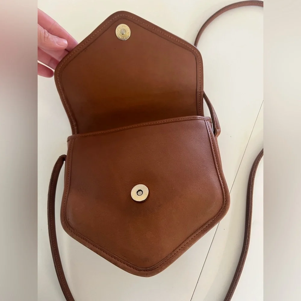 Coach‎ Vintage Megan Tan Leather Flap Front Geometric Crossbody Bag